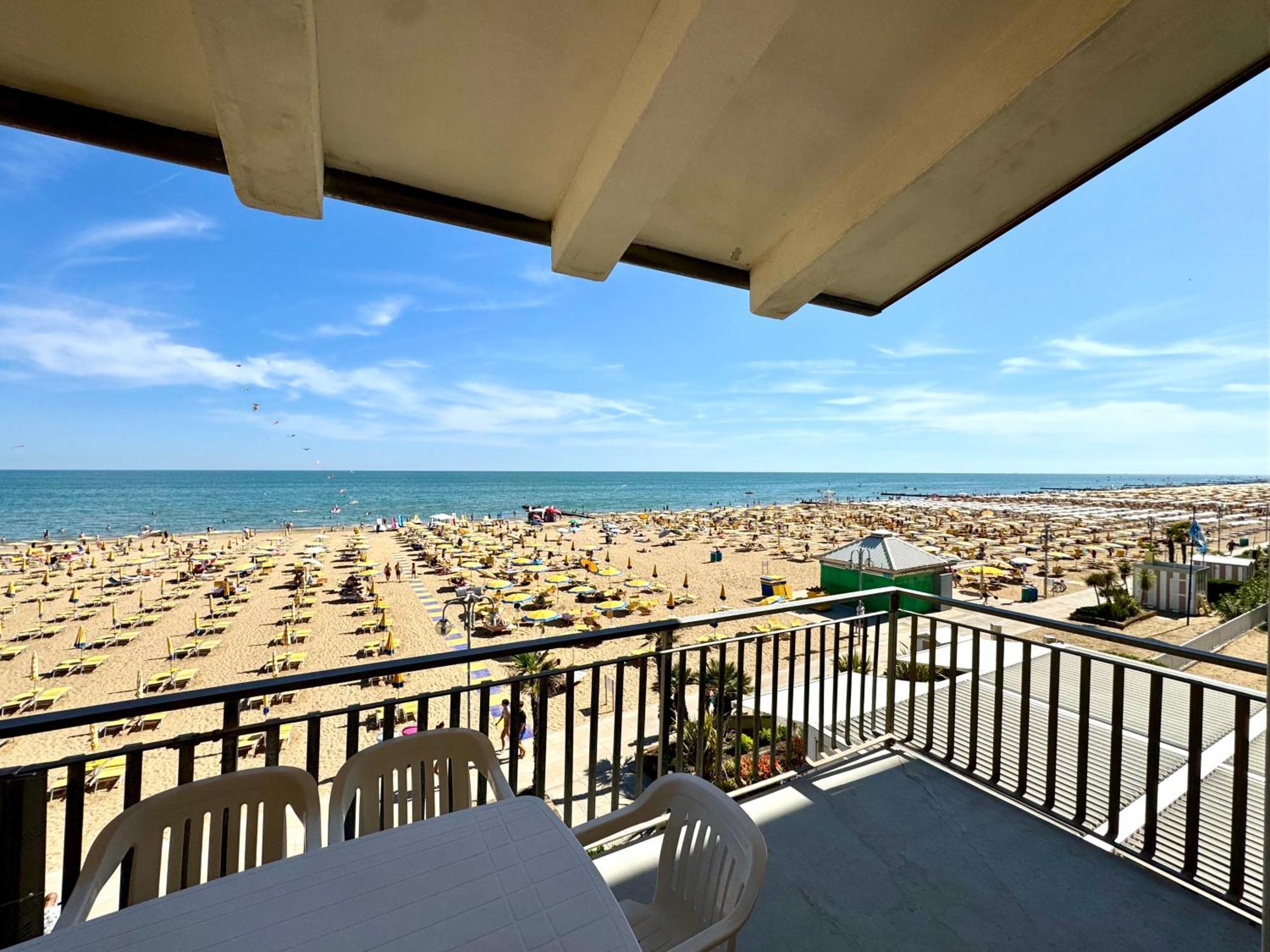 Fronte Mare-carraro Immobiliare - Family