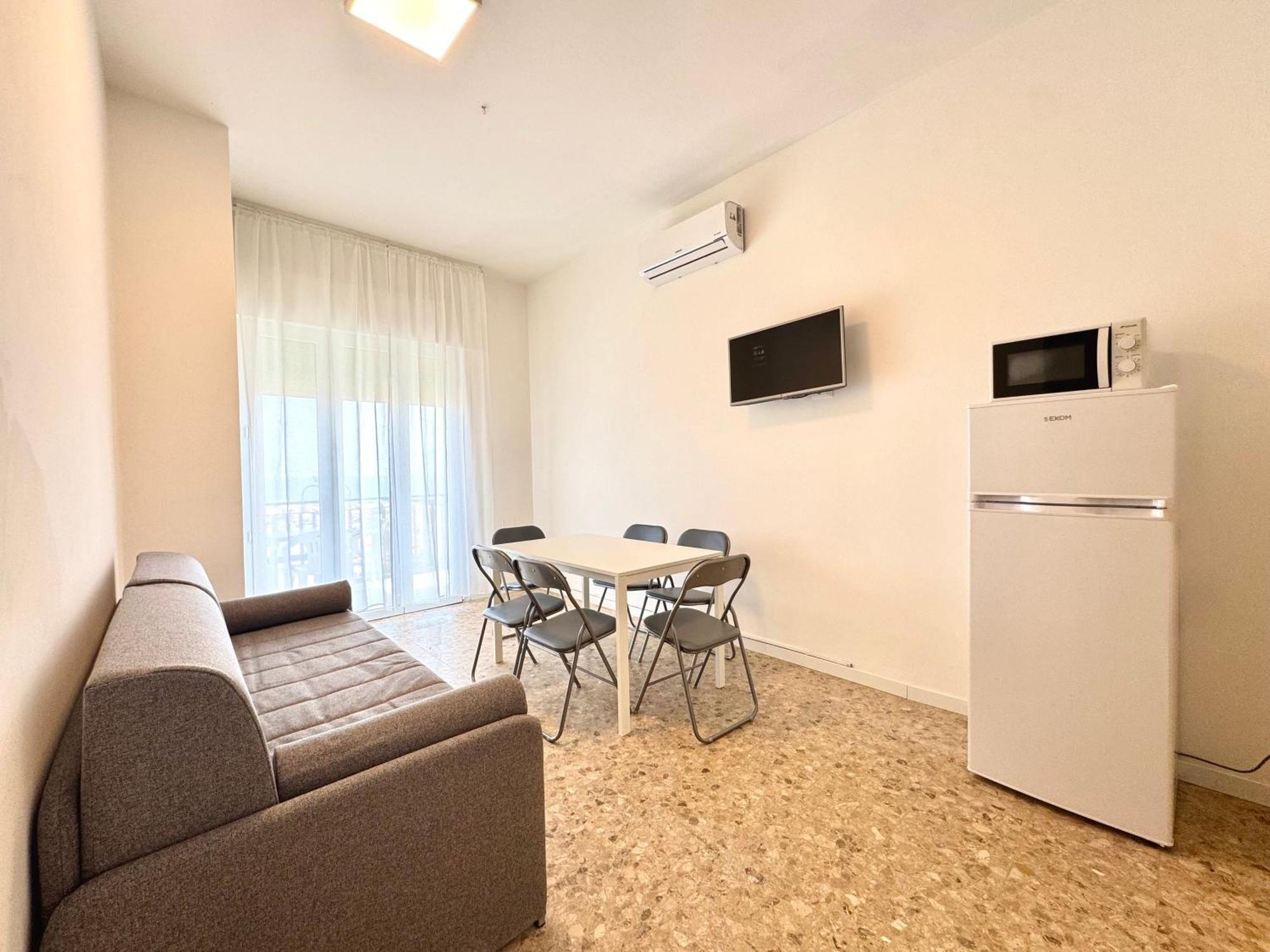 Fronte Mare-carraro Immobiliare - Family Apartamento