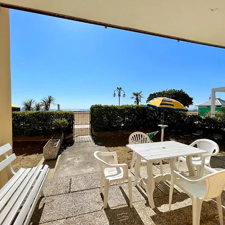 Villa Fronte Mare-Carraro Immobiliare Jesolo - Family Apartments Exterior photo