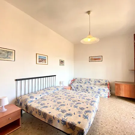 Villa Fronte Mare-Carraro Immobiliare Jesolo - Family Apartments Exterior photo
