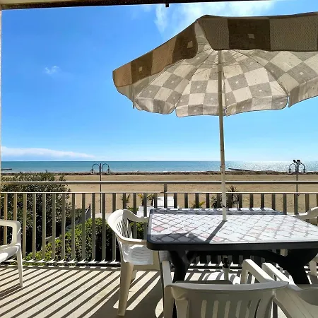 Villa Fronte Mare-Carraro Immobiliare Jesolo - Family Apartments Exterior photo