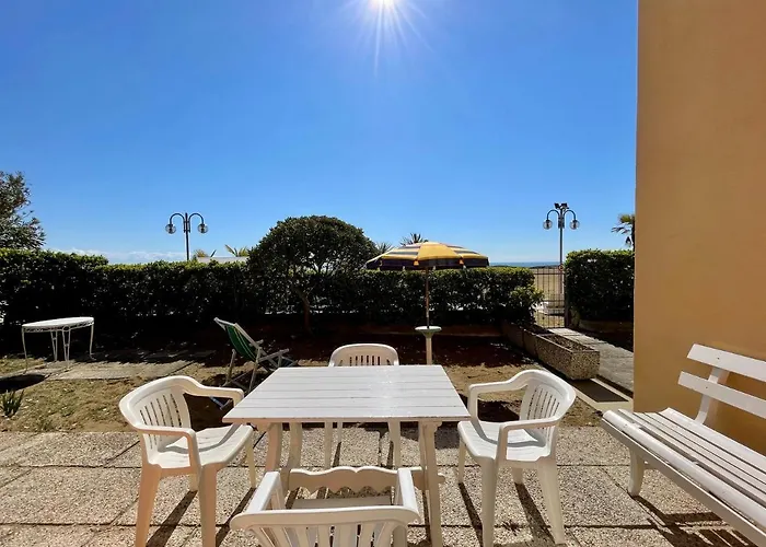 Villa Fronte Mare-Carraro Immobiliare Jesolo - Family Apartments