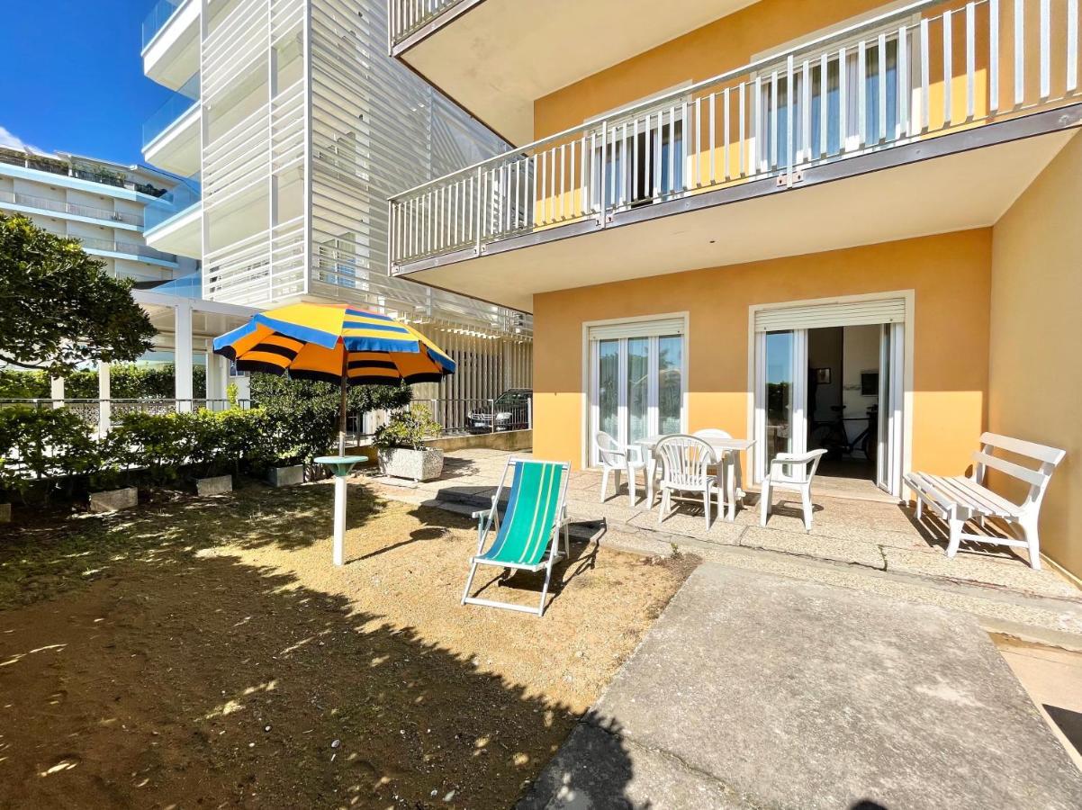 Apartment Fronte Mare-carraro Immobiliare - Family *