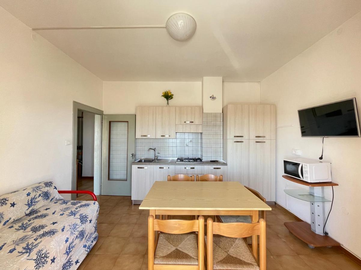 Apartment Fronte Mare-carraro Immobiliare - Family Lido di Jesolo