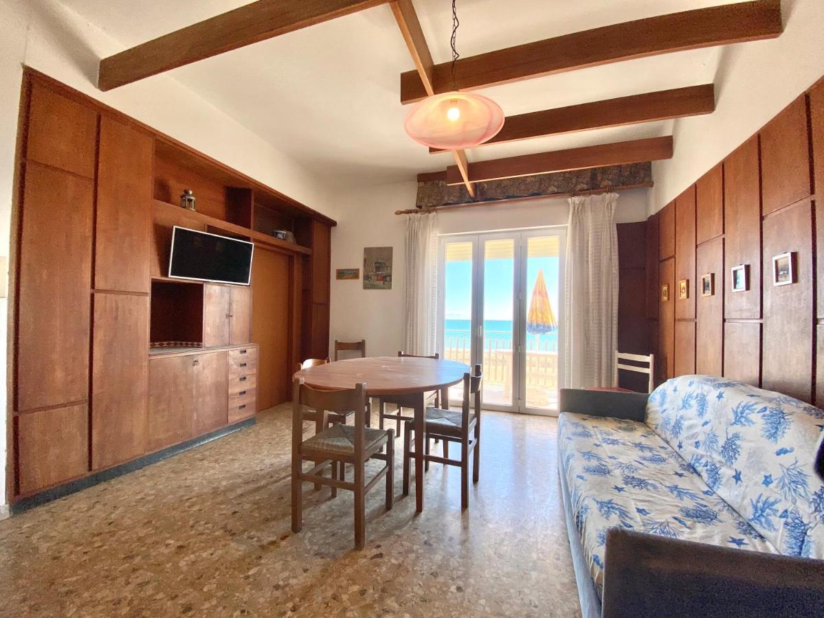 Apartment Fronte Mare-carraro Immobiliare - Family